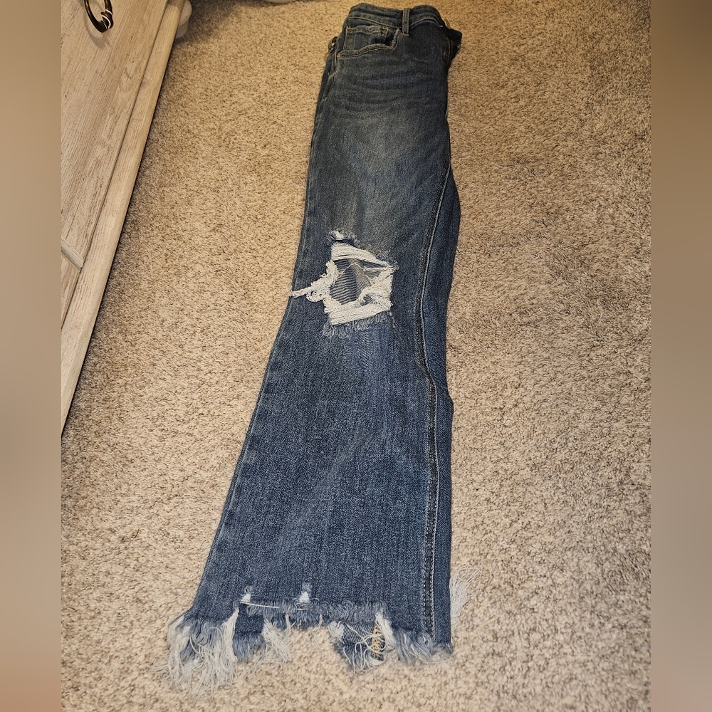 Frayed Hem Blue Cropped Jeans
